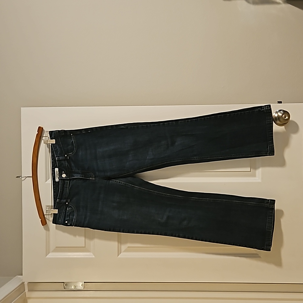 White house black market jeans 6s